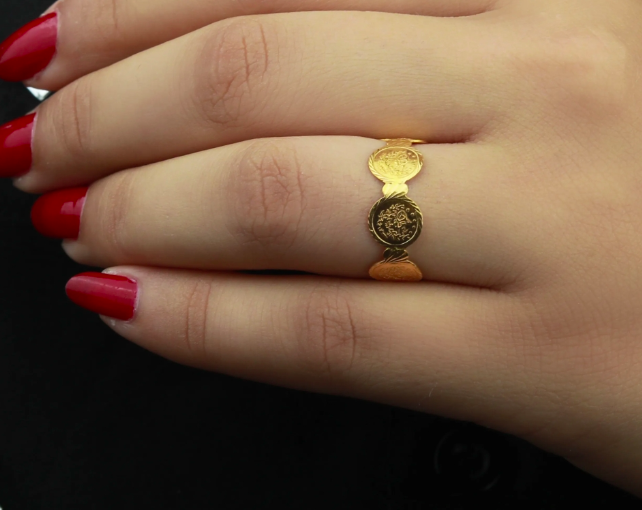 21-Karat Gold Bank Ring Kuwaiti Made